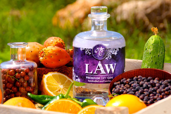 LUNA Law Gin